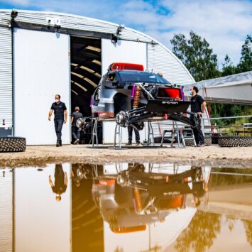 Audi RS Q e-tron im Test für Rallye Dakar